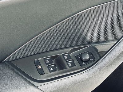 Škoda Octavia Combi 2.0 TDI SCR Style DSG - fotografia 44