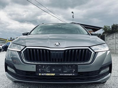 Škoda Octavia Combi 2.0 TDI SCR Style DSG - fotografia 10