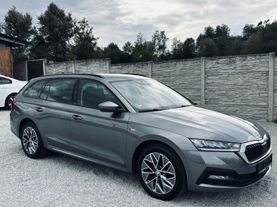 Škoda Octavia Combi 2.0 TDI SCR Style DSG - fotografia 12