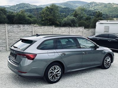 Škoda Octavia Combi 2.0 TDI SCR Style DSG - fotografia 16