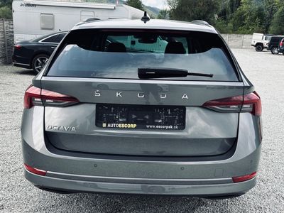 Škoda Octavia Combi 2.0 TDI SCR Style DSG - fotografia 18