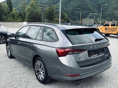 Škoda Octavia Combi 2.0 TDI SCR Style DSG - fotografia 19