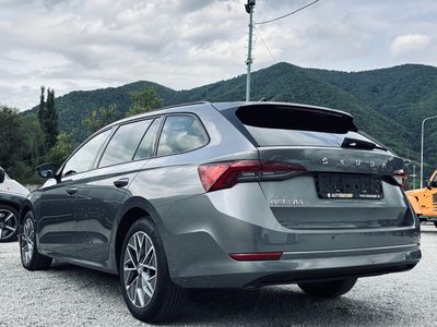 Škoda Octavia Combi 2.0 TDI SCR Style DSG - 5