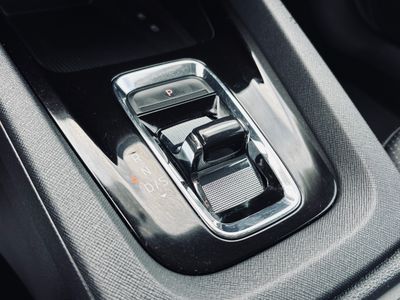 Škoda Octavia Combi 2.0 TDI SCR Style DSG - fotografia 57
