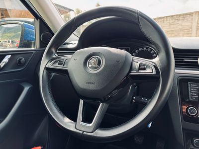Škoda Rapid Spaceback SB 1.2 TSI 90k Drive - fotografia 31