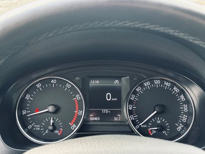 Škoda Rapid Spaceback SB 1.2 TSI 90k Drive - fotografia 43