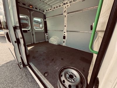 Peugeot Boxer - fotografia 16