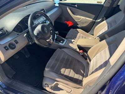 Volkswagen Passat 2.0 TDI Highline DPF - fotografia 12
