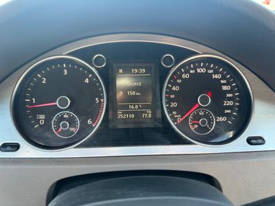 Volkswagen Passat 2.0 TDI Highline DPF - fotografia 19