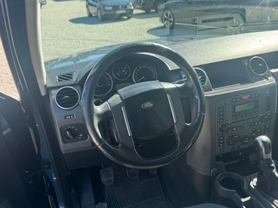 Land Rover Discovery 2.7 TDV6 SE - fotografia 12