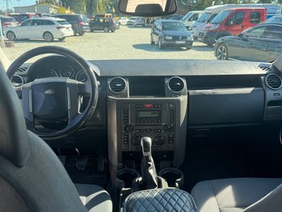 Land Rover Discovery 2.7 TDV6 SE - fotografia 13