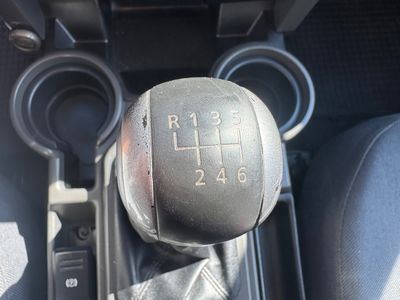 Land Rover Discovery 2.7 TDV6 SE - fotografia 21