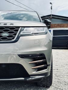 Land Rover Range Rover Velar 2.0D TD4 R-Dynamic Base AWD A/T - fotografia 17