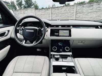 Land Rover Range Rover Velar 2.0D TD4 R-Dynamic Base AWD A/T - fotografia 34