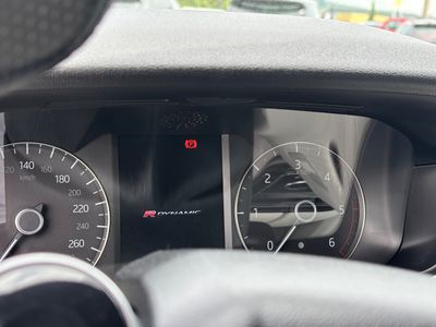 Land Rover Range Rover Velar 2.0D TD4 R-Dynamic Base AWD A/T - fotografia 47