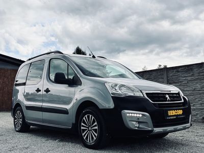 Peugeot Partner Tepee Exclusive 1.2 PureTech 81 kW – 1. majiteľ - fotografia 11