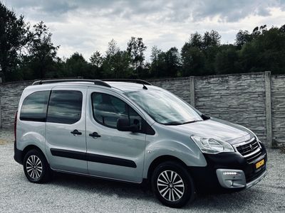 Peugeot Partner Tepee Exclusive 1.2 PureTech 81 kW – 1. majiteľ - fotografia 12