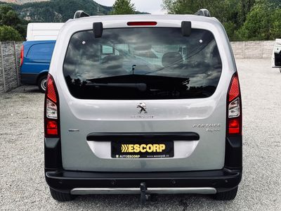 Peugeot Partner Tepee Exclusive 1.2 PureTech 81 kW – 1. majiteľ - fotografia 15