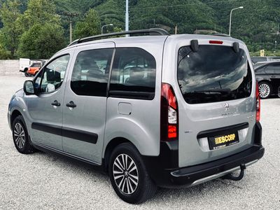 Peugeot Partner Tepee Exclusive 1.2 PureTech 81 kW – 1. majiteľ - fotografia 16