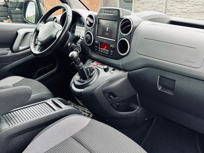 Peugeot Partner Tepee Exclusive 1.2 PureTech 81 kW – 1. majiteľ - fotografia 31