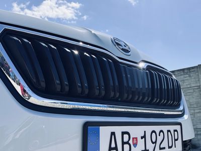 Škoda Kamiq 1.0 TSI Style - fotografia 19