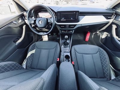 Škoda Kamiq 1.0 TSI Style - fotografia 34
