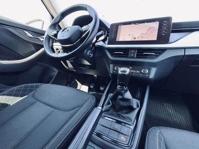 Škoda Kamiq 1.0 TSI Style - fotografia 38