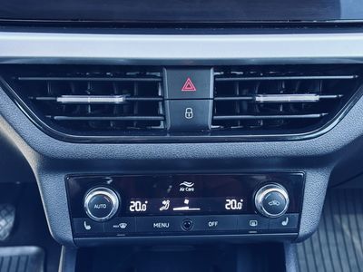 Škoda Kamiq 1.0 TSI Style - fotografia 40