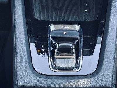 Škoda Octavia Combi 2.0 TDI Scout 4x4 DSG - fotografia 41