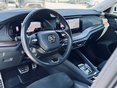 Škoda Octavia Combi 2.0 TDI Scout 4x4 DSG - fotografia 46
