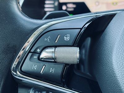 Škoda Octavia Combi 2.0 TDI Scout 4x4 DSG - fotografia 52