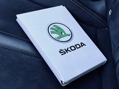 Škoda Octavia Combi 2.0 TDI Scout 4x4 DSG - fotografia 60