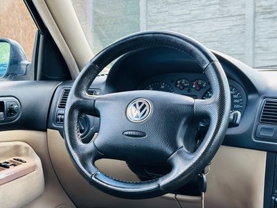 Volkswagen Golf Variant 1.9 TDI Comfortline - fotografia 24