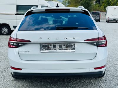 Škoda Superb Combi 2.0 TDI SCR Style DSG - fotografia 17