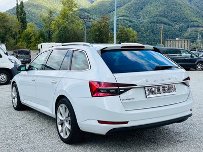 Škoda Superb Combi 2.0 TDI SCR Style DSG - fotografia 18