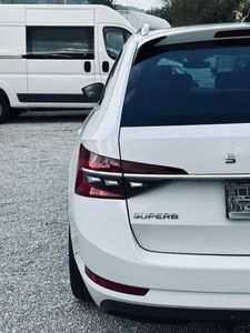 Škoda Superb Combi 2.0 TDI SCR Style DSG - fotografia 24