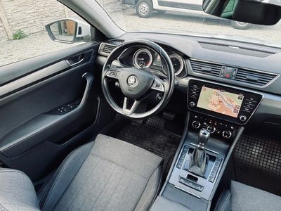 Škoda Superb Combi 2.0 TDI SCR Style DSG - fotografia 30