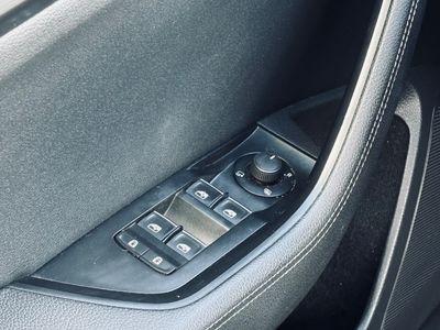 Škoda Superb Combi 2.0 TDI SCR Style DSG - fotografia 36