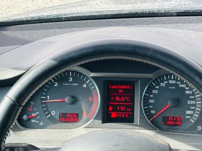 Audi A6 C6 QUATTRO 3.0TDI - fotografia 19