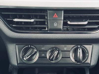 Škoda Kamiq 1.0 TSI Style - fotografia 35