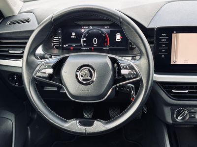 Škoda Kamiq 1.0 TSI Style - fotografia 38