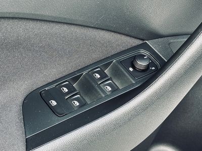 Škoda Kamiq 1.0 TSI Style - fotografia 42