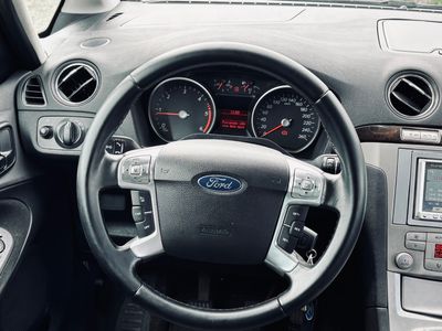 Ford Galaxy 2.0 TDCi Trend - fotografia 31