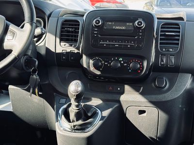 Opel Vivaro Van 1.6 BiTurbo CDTI 145 L1H1 S&amp;S 2,9 Base - fotografia 25
