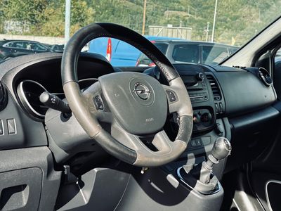Opel Vivaro Van 1.6 BiTurbo CDTI 145 L1H1 S&amp;S 2,9 Base - fotografia 29