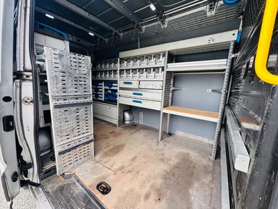 Volkswagen Crafter 2.0 TDI 130kw (L2H2) pojazdná dielňa - fotografia 32