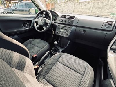 Škoda Fabia Combi 1.6 TDI 105k Elegance - fotografia 28