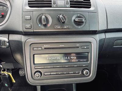 Škoda Fabia Combi 1.6 TDI 105k Elegance - fotografia 38