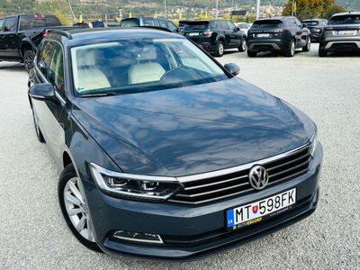 Volkswagen Passat Variant 2.0 TDI 190k BMT Highline DSG Business - fotografia 27