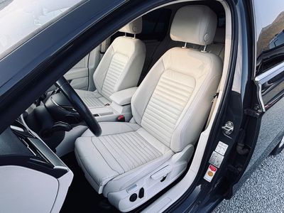 Volkswagen Passat Variant 2.0 TDI 190k BMT Highline DSG Business - fotografia 41